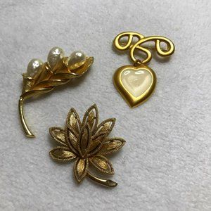 Gold Tone Brooches (3)